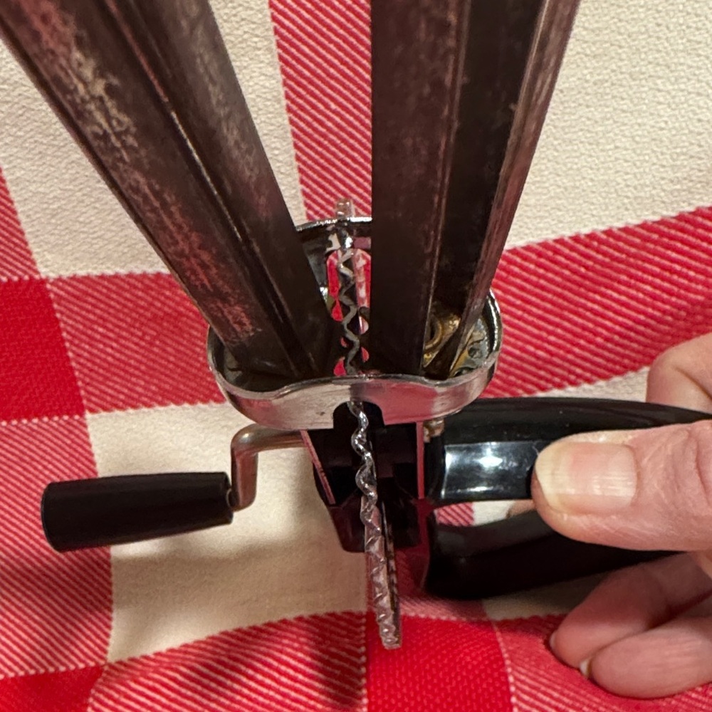 Vintage ECKO (per embossing documented) Metal Egg Beater with a Black Handle. - Picture 12 of 16